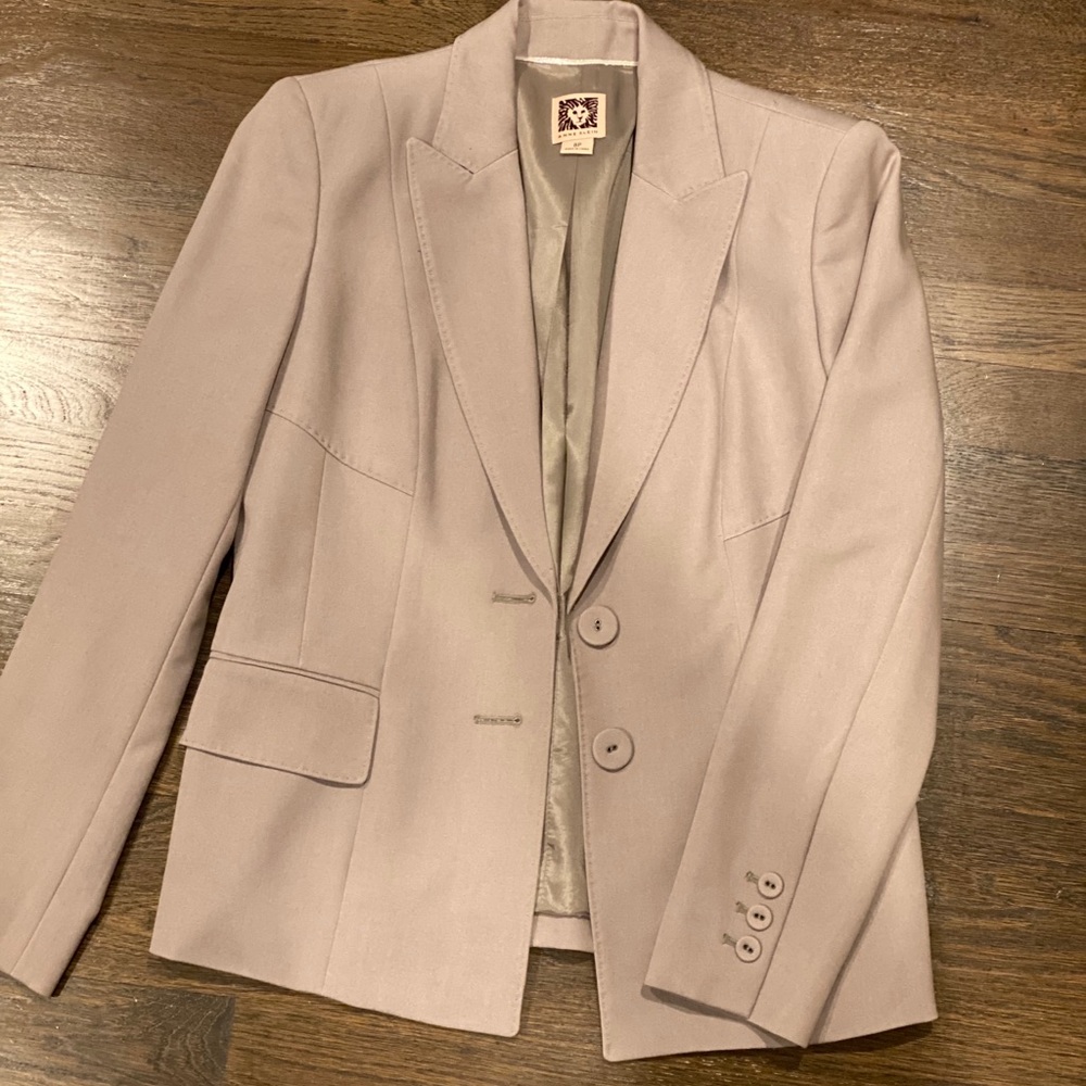 Suit: Pant and jacket set